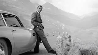 Sean Connery vs James Bond