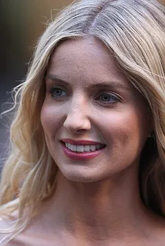 Annabelle Wallis