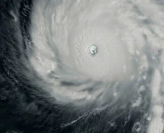 December 1999, Storm Of The Century