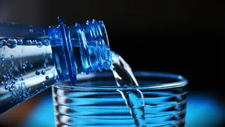 Doc - L'acqua, l'insegna la sete
