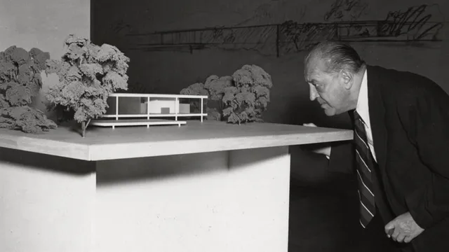 I tre architetti: Mies Van Der Rohe - E2