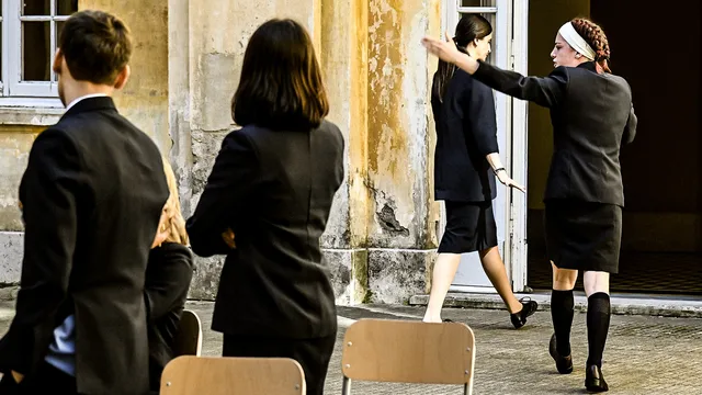 Il Collegio 5 - Terza puntata: L'espulsione di Aurora e la direzione della Preside vicaria