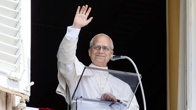 Recita dell'Angelus da Piazza San Pietro del