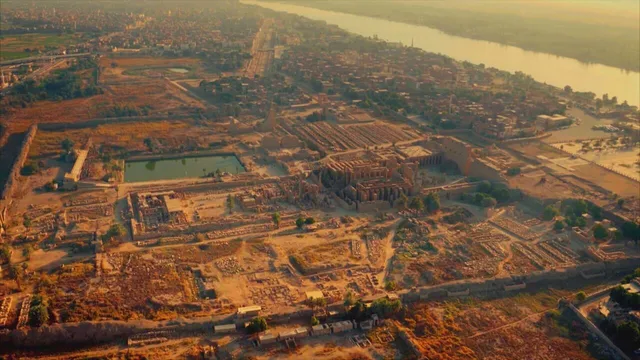 Unearthed - La storia dalle fondamenta