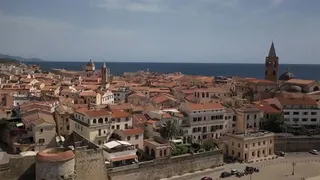 Di là dal fiume e tra gli alberi - Versione ridotta - Il vento di Alghero