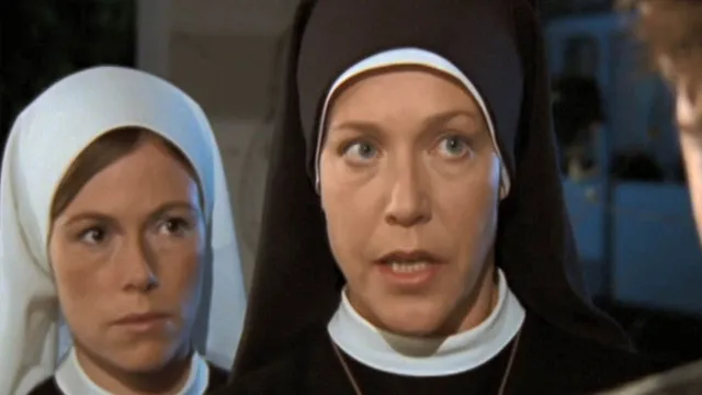 Un Ciclone in Convento - Il proiettile umano